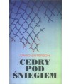 Cedry pod śniegiem